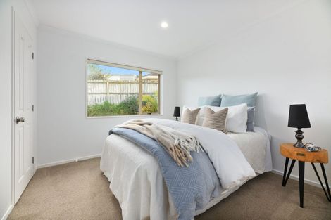 Photo of property in 17 Gendo Avenue, Henderson, Auckland, 0612