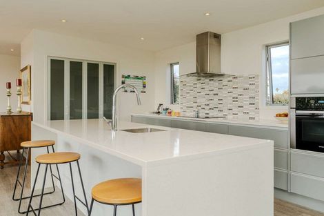 Photo of property in 18 Greenway Drive, Kerikeri, 0230