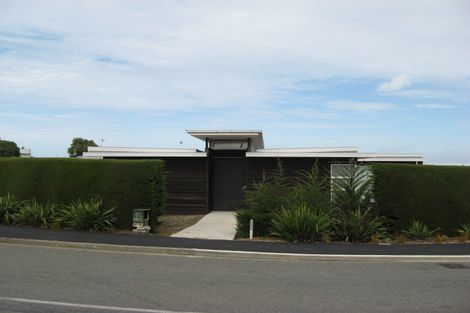 Photo of property in 67 Taylors Mistake Road, Scarborough, Christchurch, 8081