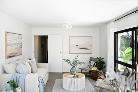 Photo of property in 124a Karewa Parade, Papamoa Beach, Papamoa, 3118