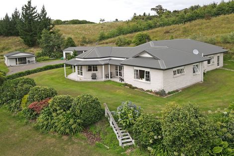 Photo of property in 67 Sandon Road, Feilding, 4702