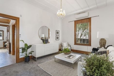 Photo of property in 12 Rodney Road, Northcote Point, Auckland, 0627