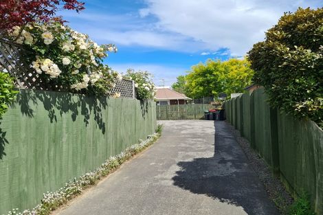 Photo of property in 3 Claverley Gardens, Avonhead, Christchurch, 8042