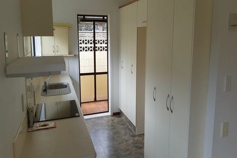 Photo of property in 6c Holsworthy Road, Lower Vogeltown, New Plymouth, 4310