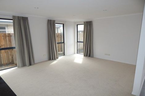 Photo of property in 3/3 Harkness Place, Westport, 7825