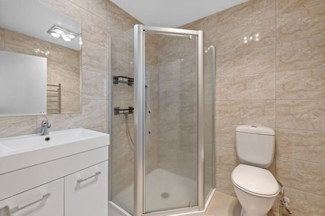 Photo of property in 15 Hoiho Road, Pukekohe, 2120