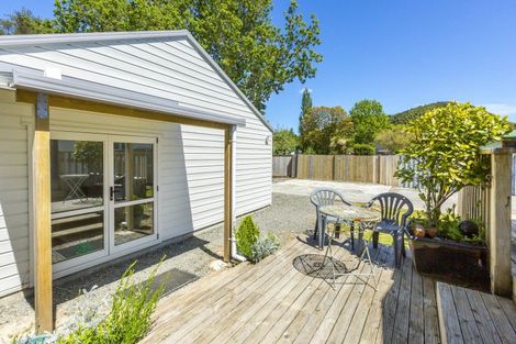 Photo of property in 14 Molloys Road, Te Marua, Upper Hutt, 5018