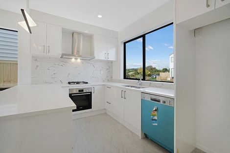 Photo of property in 110 Bellbird Street, Papakura, 2110