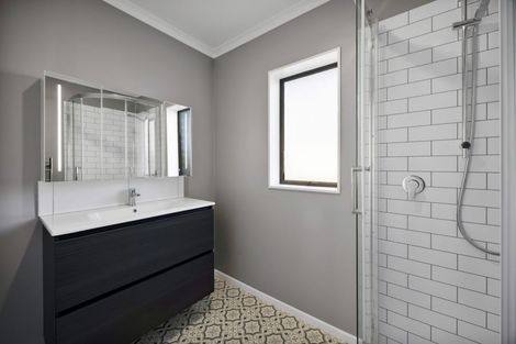 Photo of property in 1/102 Miranda Street, Stratford, 4332