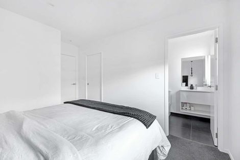 Photo of property in 1 Rehua Place, Waiwhakaiho, New Plymouth, 4312