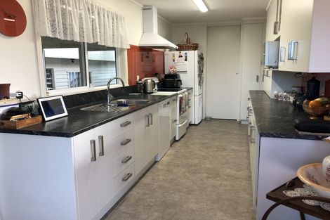 Photo of property in 53 Barrells Road, Pahiatua, 4982