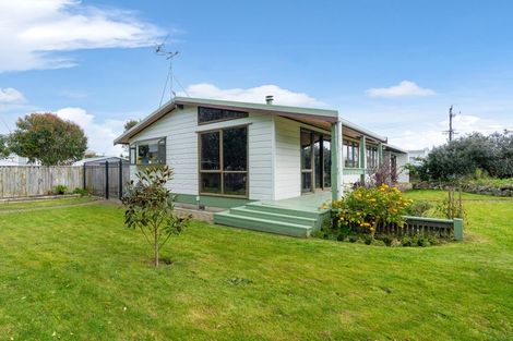 Photo of property in 27 Charles Street, Levin, 5510