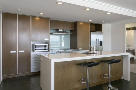 Photo of property in 225 Lake Terrace, Waipahihi, Taupo, 3330