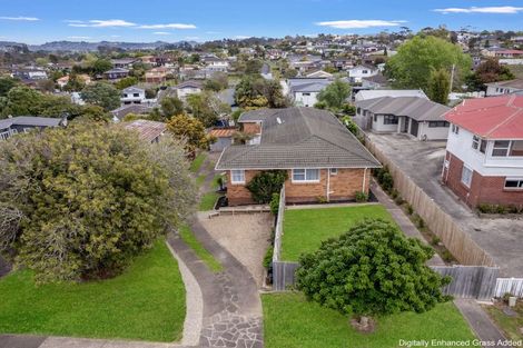 Photo of property in 1/5 Addison Drive, Glendene, Auckland, 0602