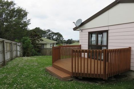 Photo of property in 1 Lowell Place, Massey, Auckland, 0614