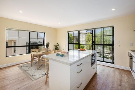 Photo of property in 16g Hobson Street, Thorndon, Wellington, 6011