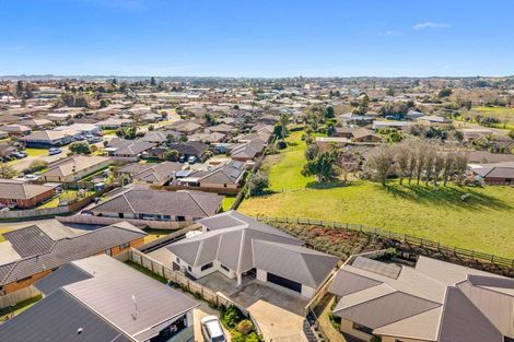 Photo of property in 8 Evan Tasman Lane, Waiuku, 2123