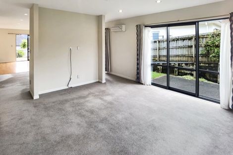 Photo of property in 19 Wye Oak Drive, Schnapper Rock, Auckland, 0632