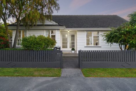 Photo of property in 1 Chepstow Avenue, Fendalton, Christchurch, 8052