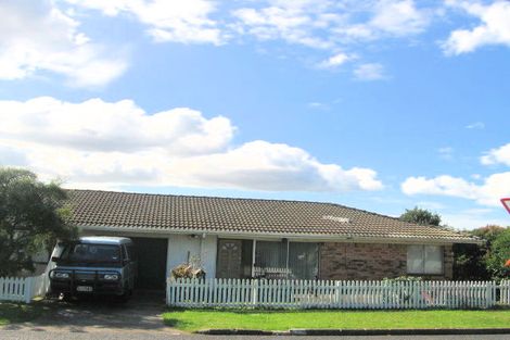 Photo of property in 1/1 Jennifer Place, Papatoetoe, Auckland, 2025