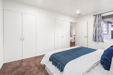 Photo of property in 10 Honeysuckle Place, Northcote, Christchurch, 8052