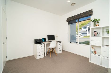 Photo of property in 58 Amesbury Drive, Churton Park, Wellington, 6037