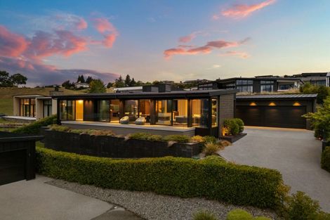 Photo of property in 9 Little Alpha Loop, Wanaka, 9305