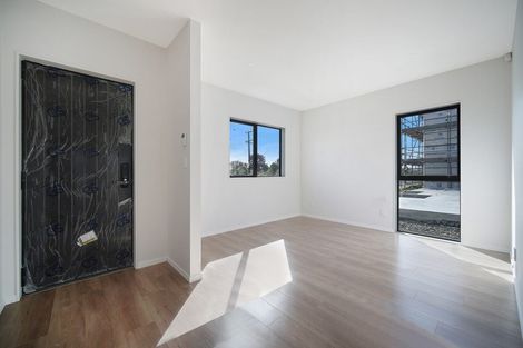 Photo of property in 141 Grove Road, Papakura, 2110