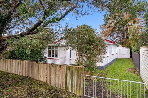 Photo of property in 32 Hutchison Crescent, Durie Hill, Whanganui, 4500