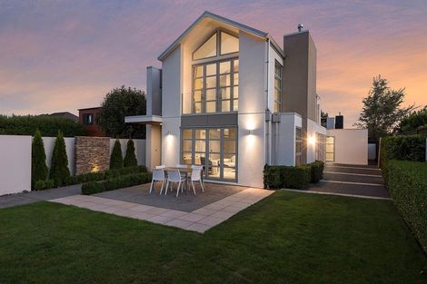 Photo of property in 72 Wai-iti Terrace, Bryndwr, Christchurch, 8052