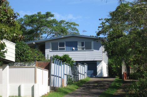 Photo of property in 20 Havelle Avenue, Titirangi, Auckland, 0604