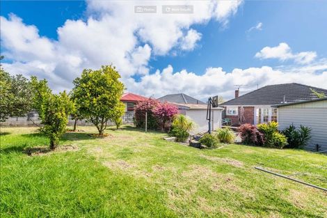Photo of property in 9 Paton Avenue, Te Atatu South, Auckland, 0610