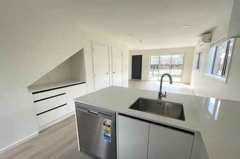 Photo of property in 12 Tima Lane, Mangere Bridge, Auckland, 2022