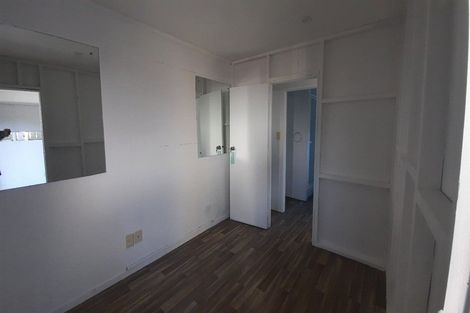 Photo of property in 5 Luxor Place, Massey, Auckland, 0614