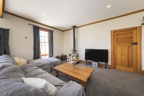 Photo of property in 628 Parewanui Road, Bulls, 4894