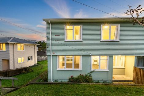 Photo of property in 78-80 Hereford Street, Cannons Creek, Porirua, 5024