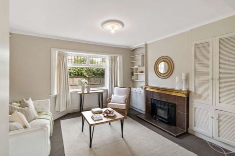 Photo of property in 209 Centaurus Road, Saint Martins, Christchurch, 8022