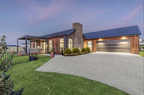 Photo of property in 8 Rylstone Way, Te Kauwhata, 3710