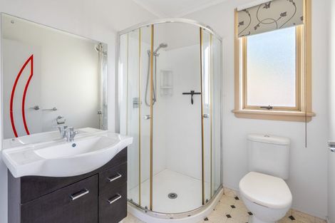 Photo of property in 69 Easther Crescent, Kew, Dunedin, 9012