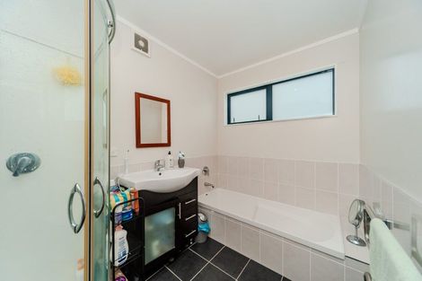 Photo of property in 24 Picton Avenue, Newtown, Wellington, 6021