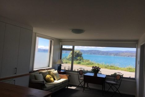 Photo of property in 131 Marine Parade, Seatoun, Wellington, 6022