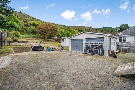 Photo of property in 200 Waddington Drive, Naenae, Lower Hutt, 5011