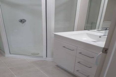 Photo of property in 3r/10 Crown Lynn Place, New Lynn, Auckland, 0600