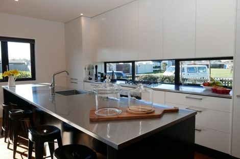 Photo of property in 1 Rostrevor Place, Mairehau, Christchurch, 8052