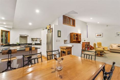 Photo of property in 1/16 Glade Place, Birkenhead, Auckland, 0626