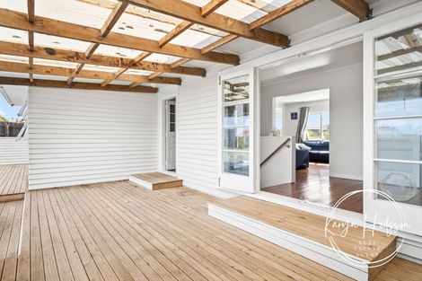 Photo of property in 103 Hurndall Street East, Maungaturoto, 0520