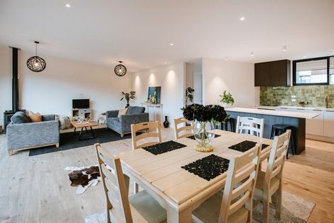 Photo of property in 13 Fern Burn Close, Wanaka, 9305