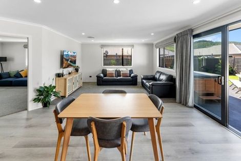 Photo of property in 6 George Fyfe Way, Wakefield, 7025