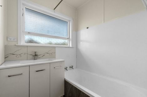 Photo of property in 18 Brocas Avenue, Hillcrest, Hamilton, 3216