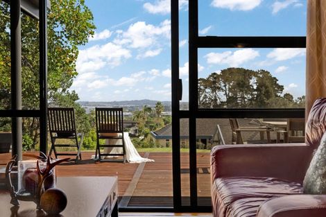 Photo of property in 238 Point View Drive, East Tamaki Heights, Auckland, 2016